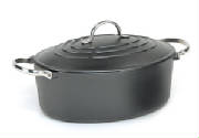 OvalBlackDutchOven.jpg